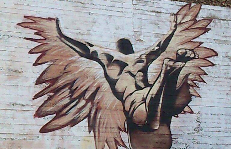 Hezarfan Ahmed Celebi was said to have flown over the Bosphorus like another Icarus (George Tsiagalakis / CC BY-SA 4.0)