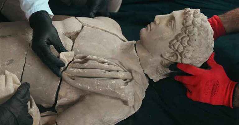 The statue of Hermes is being pieced back together. Source: Turkey Ministry of Culture and Tourism.