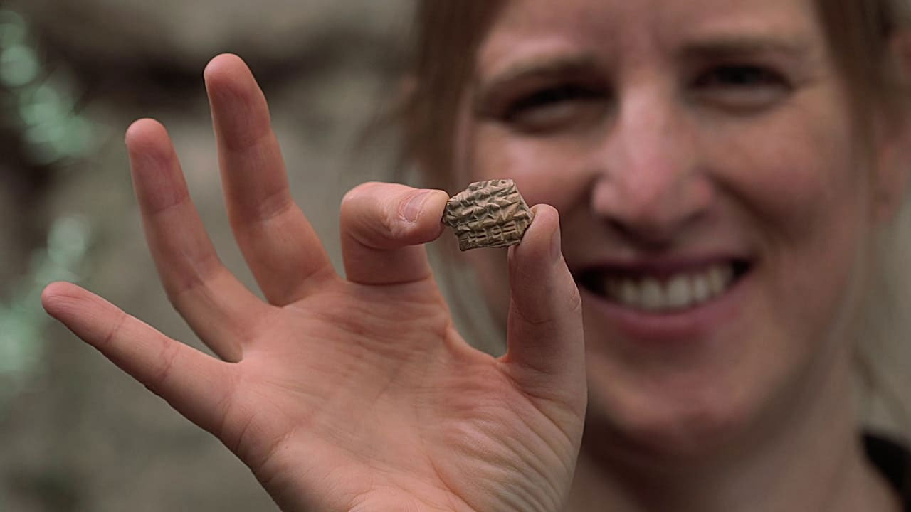 First Assyrian Cuneiform Inscription from First Temple Period Discovered in Jerusalem