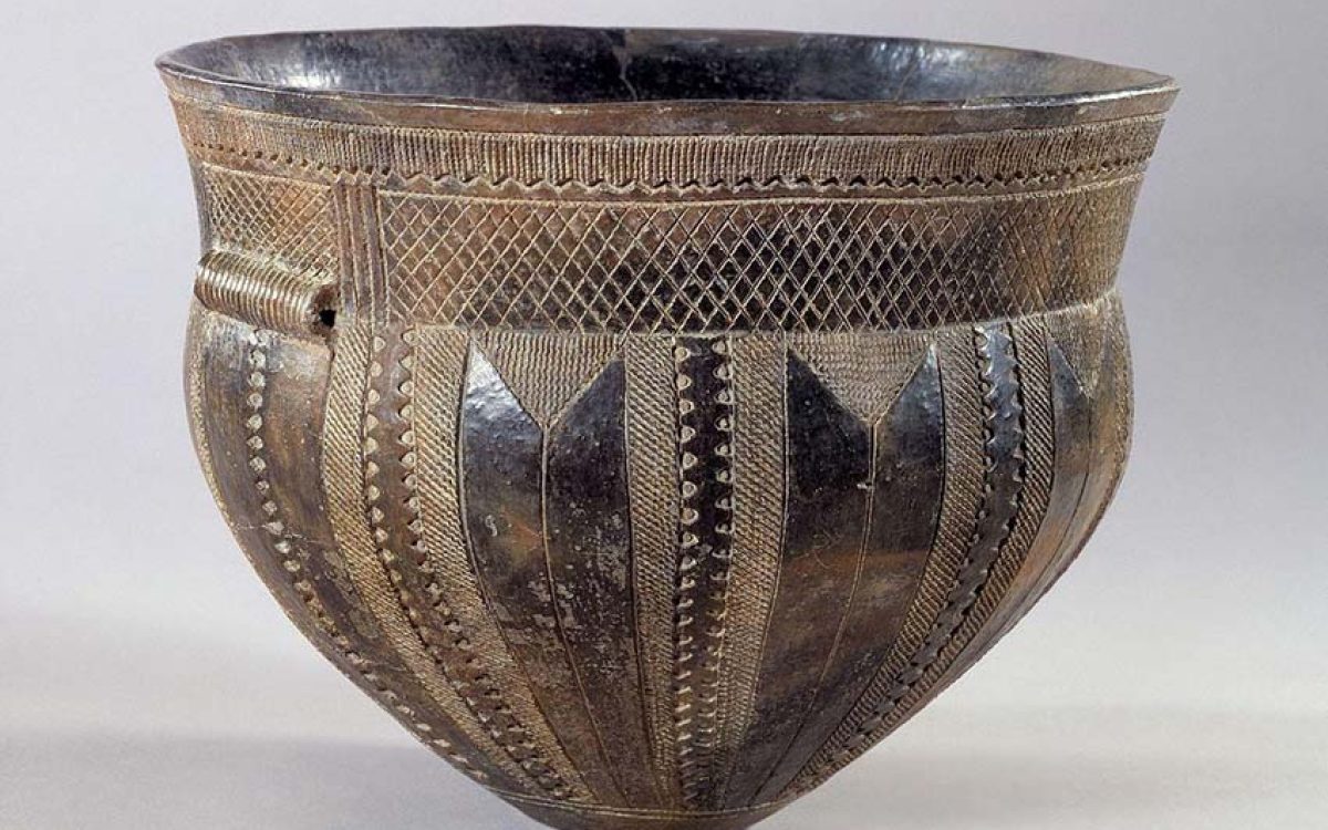 The Neolithic Funnel Beaker people at this Danish site were using grindstones and harvesting wheat, but they were making porridge, not bread. Source: Nationalmuseet / CC BY-SA 3.0.